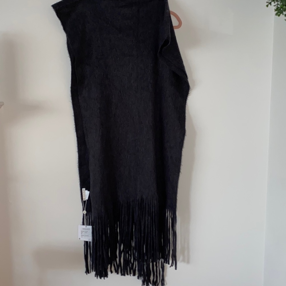 NWT Shawl🐰